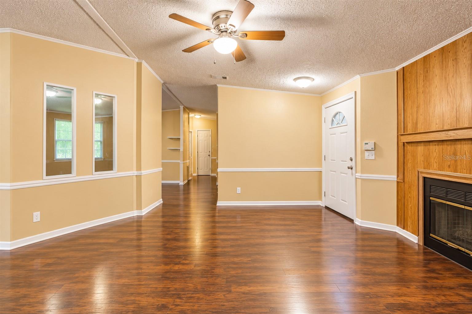 1215 E 149TH AVE