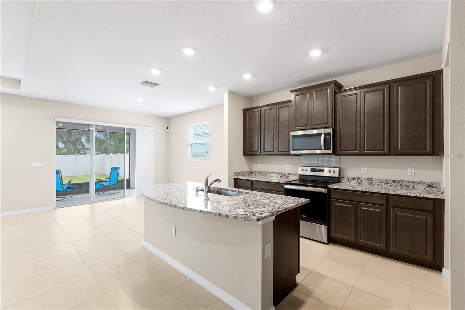 13071 BROOKSIDE MOSS DR