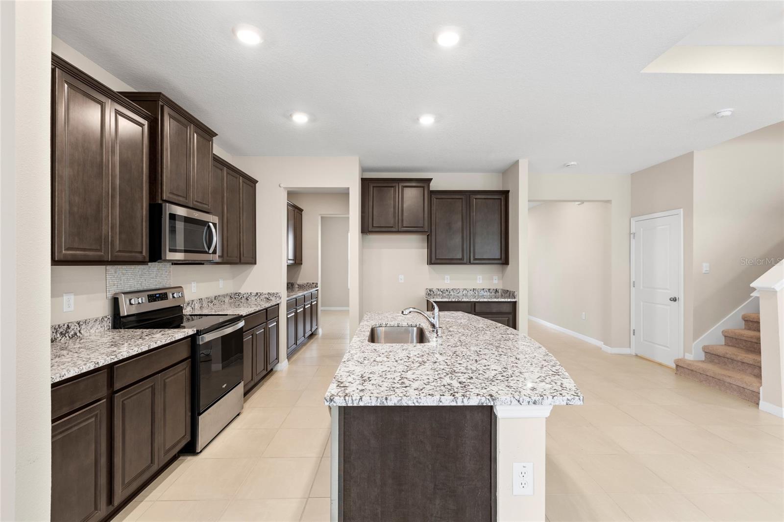13071 BROOKSIDE MOSS DR