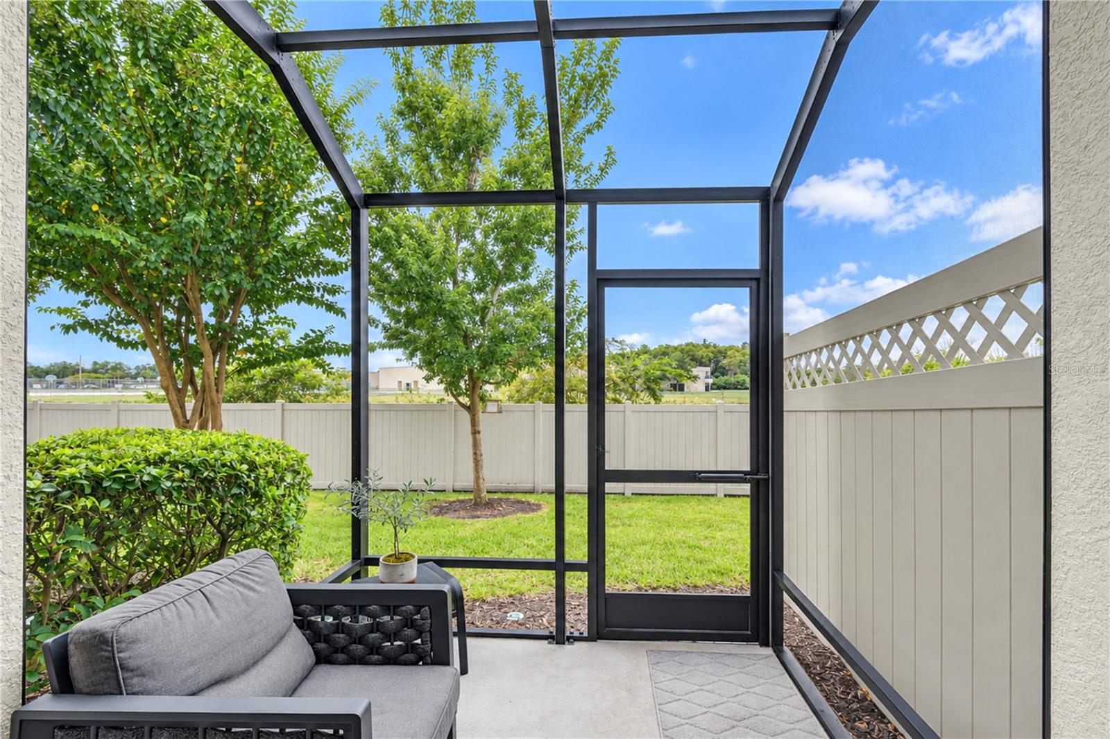 11650 CROWNED SPARROW LN