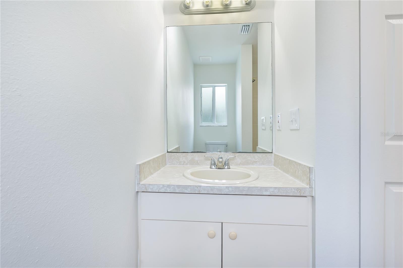 10332 SUMMERVIEW CIR
