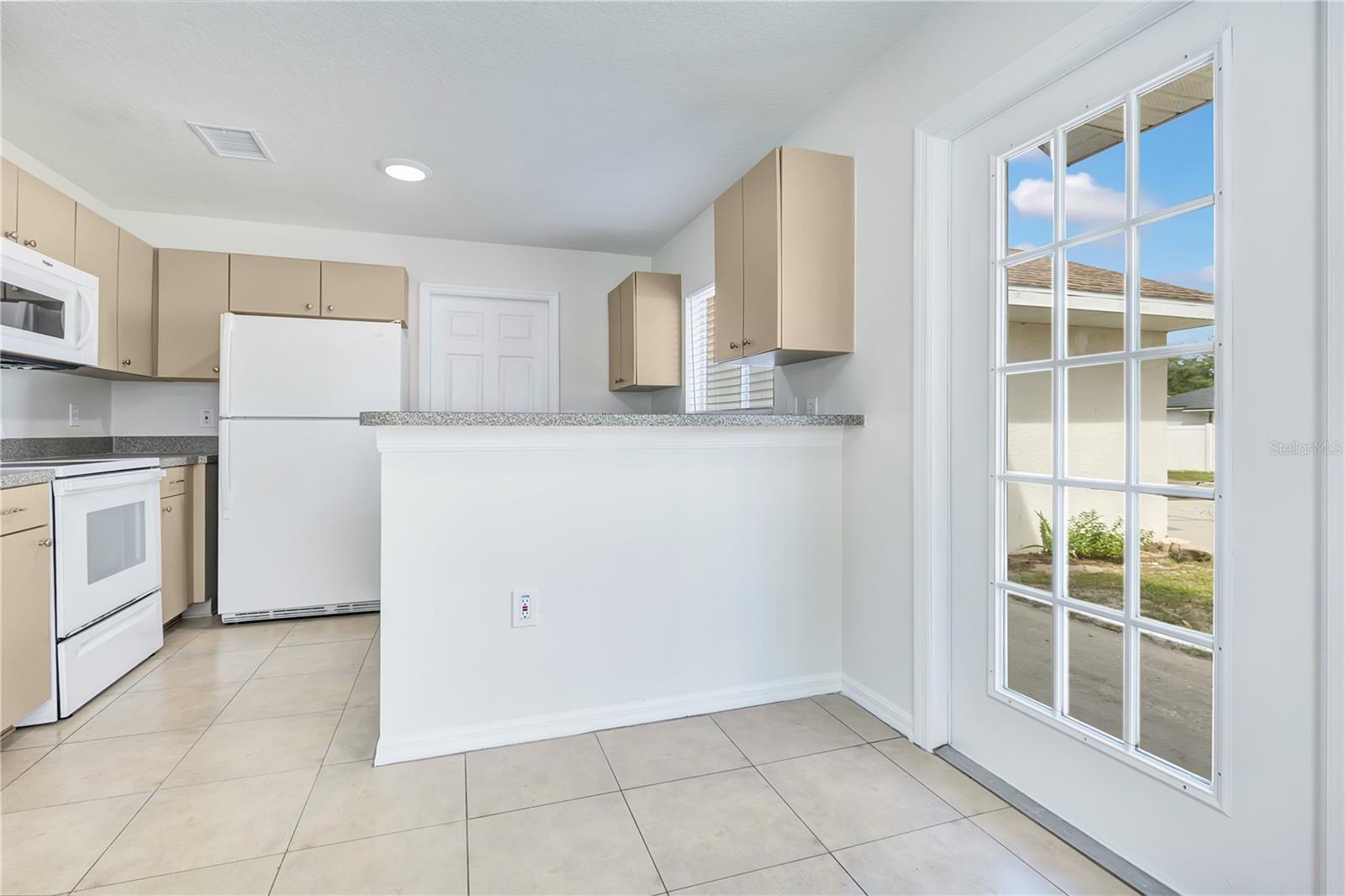 10332 SUMMERVIEW CIR