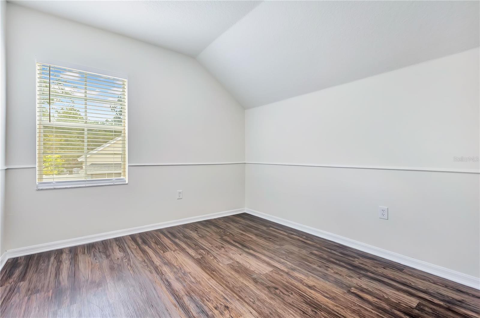 10332 SUMMERVIEW CIR