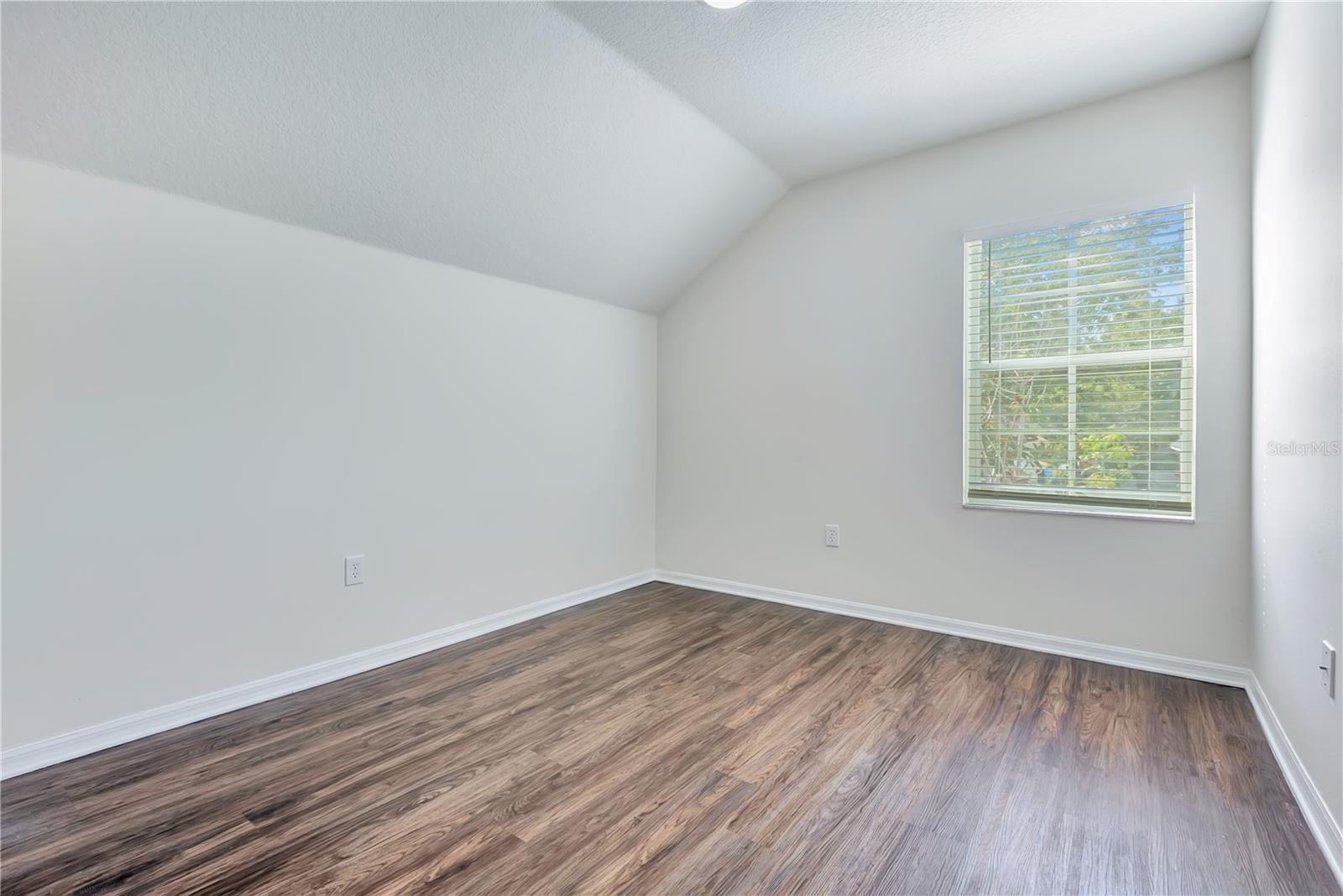 10332 SUMMERVIEW CIR