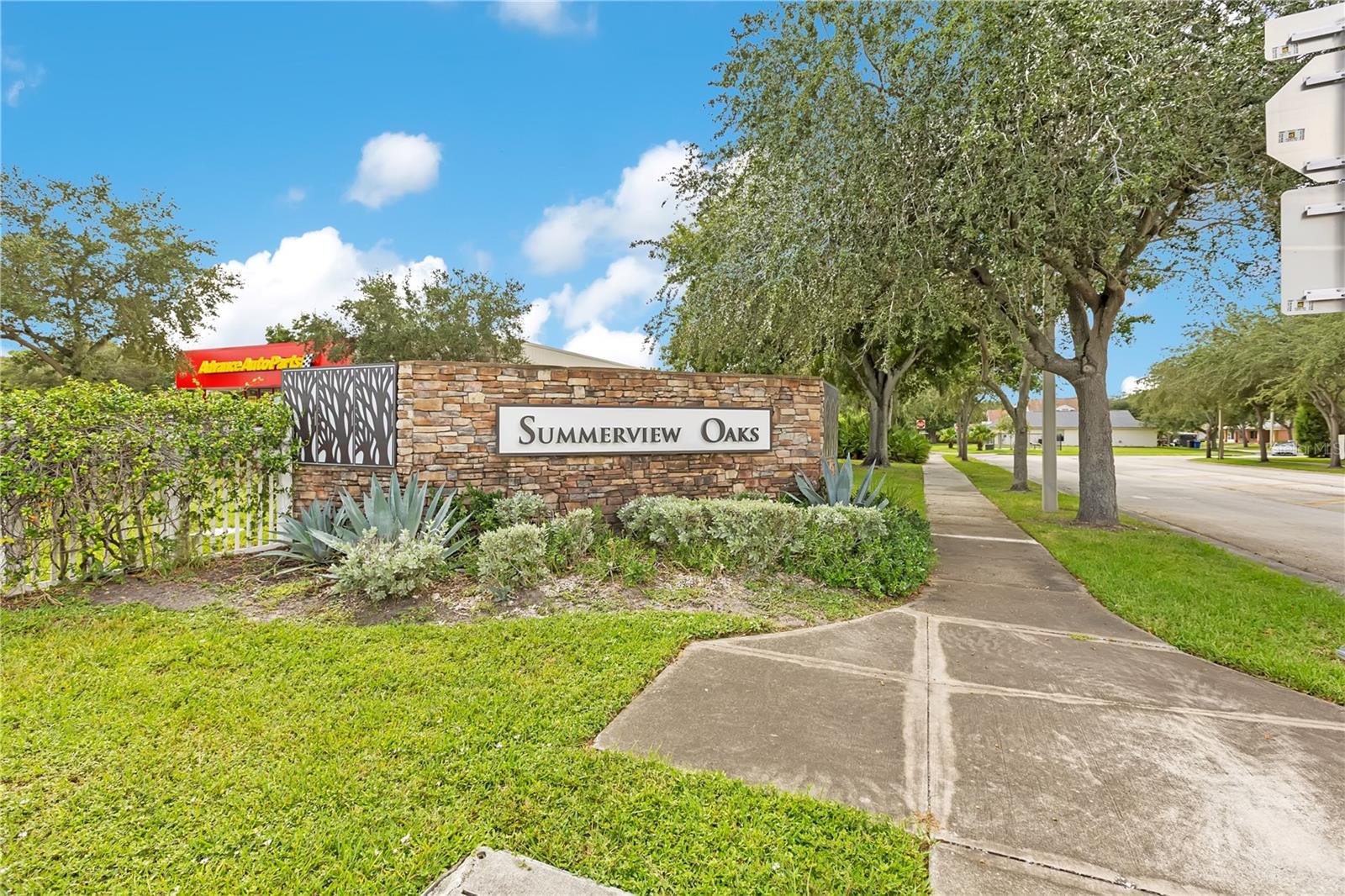 10332 SUMMERVIEW CIR