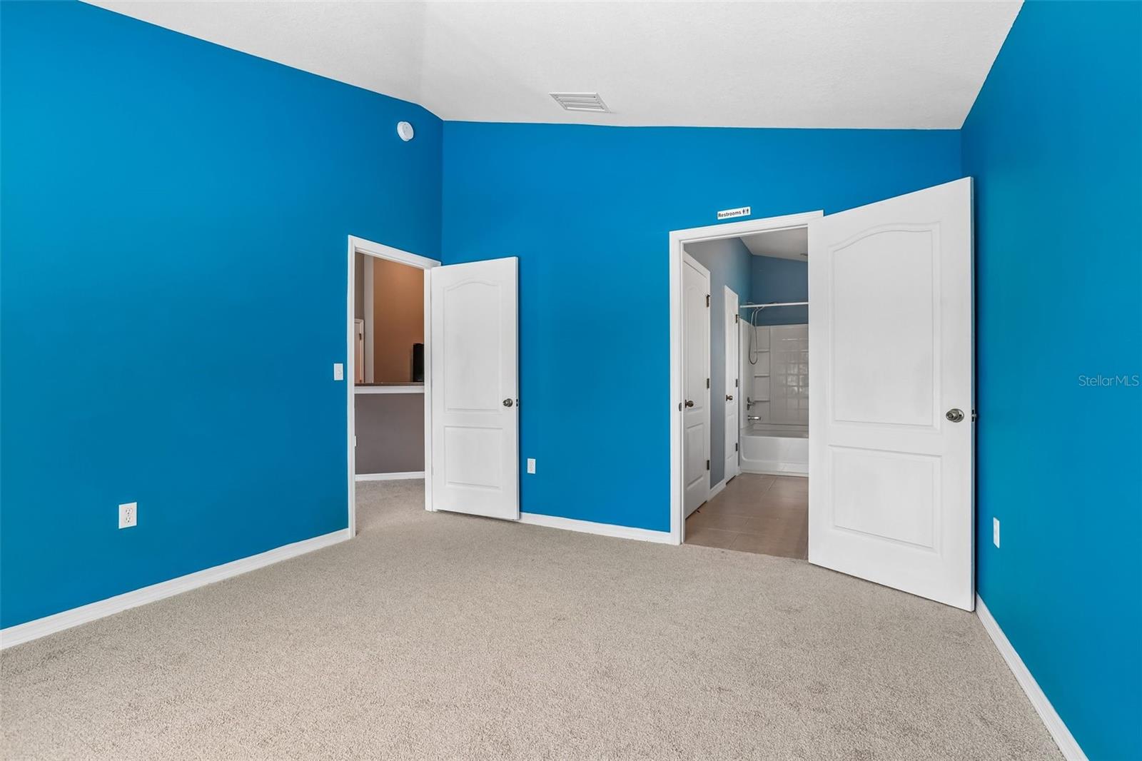 7703 RED MILL CIR