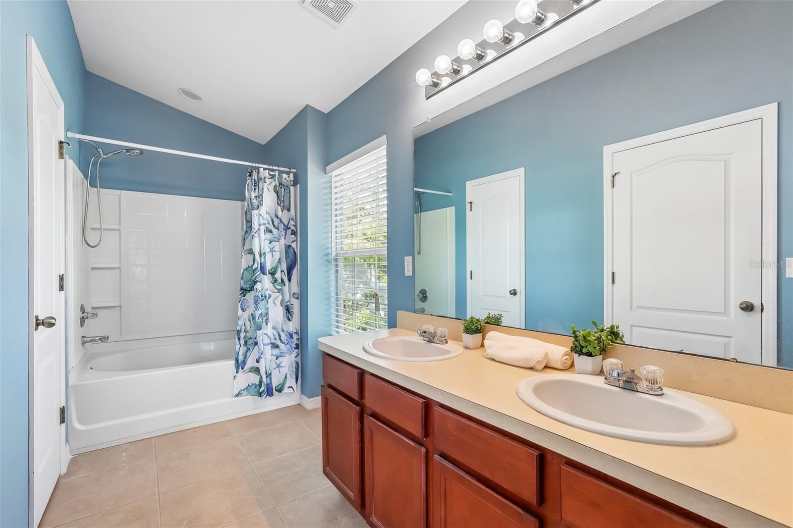 7703 RED MILL CIR