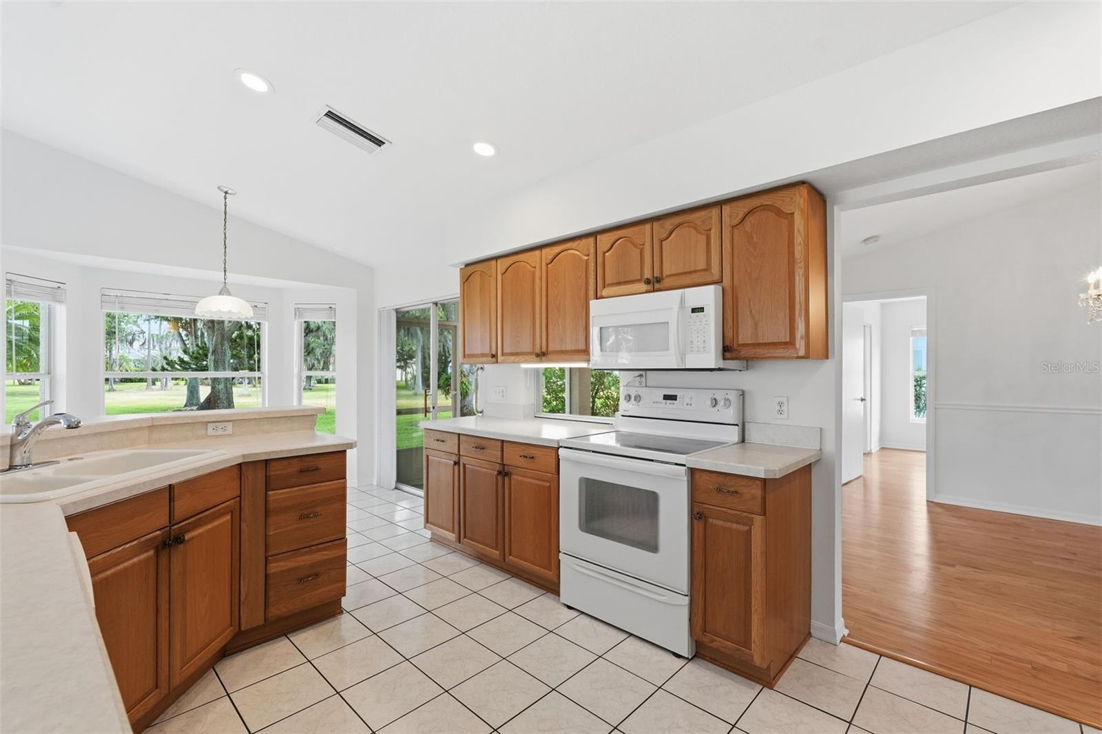1444 CANBERLEY CT