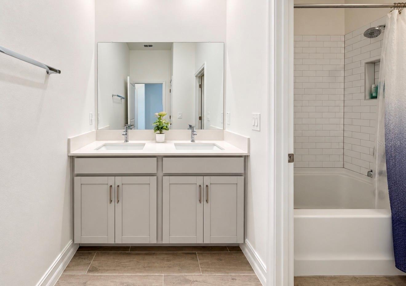 12564 COLONNADE VISTA DR