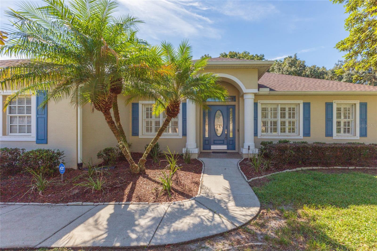11730 LAKEVIEW DR