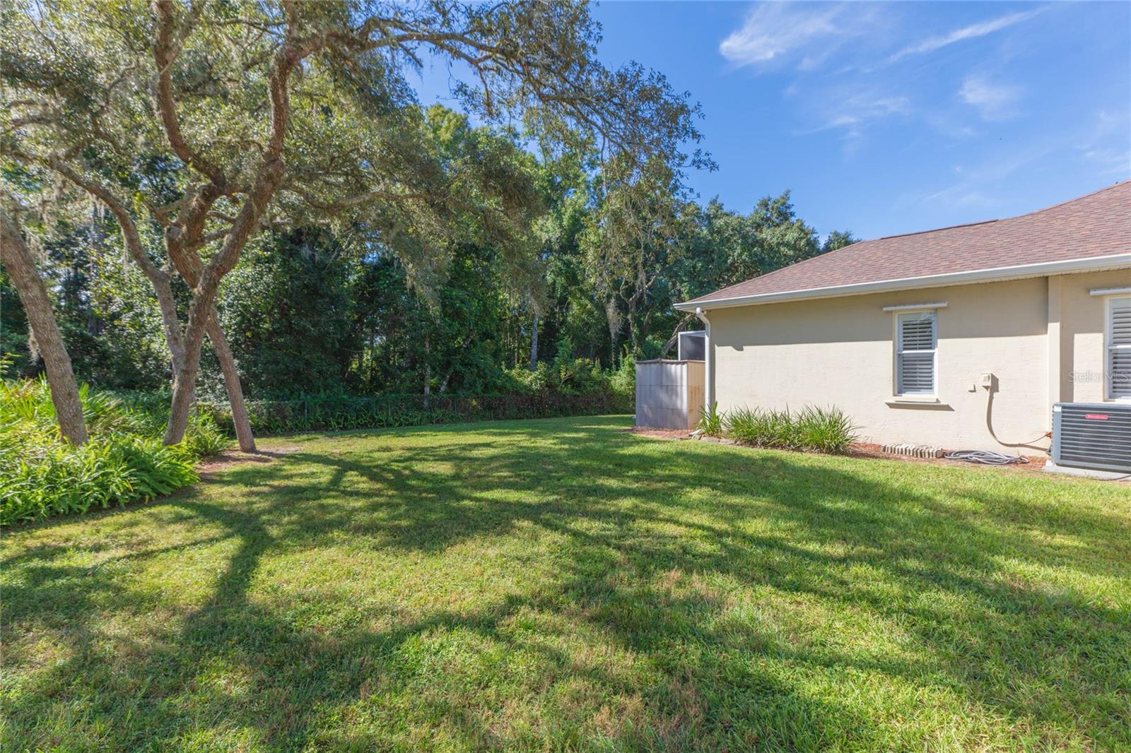 11730 LAKEVIEW DR