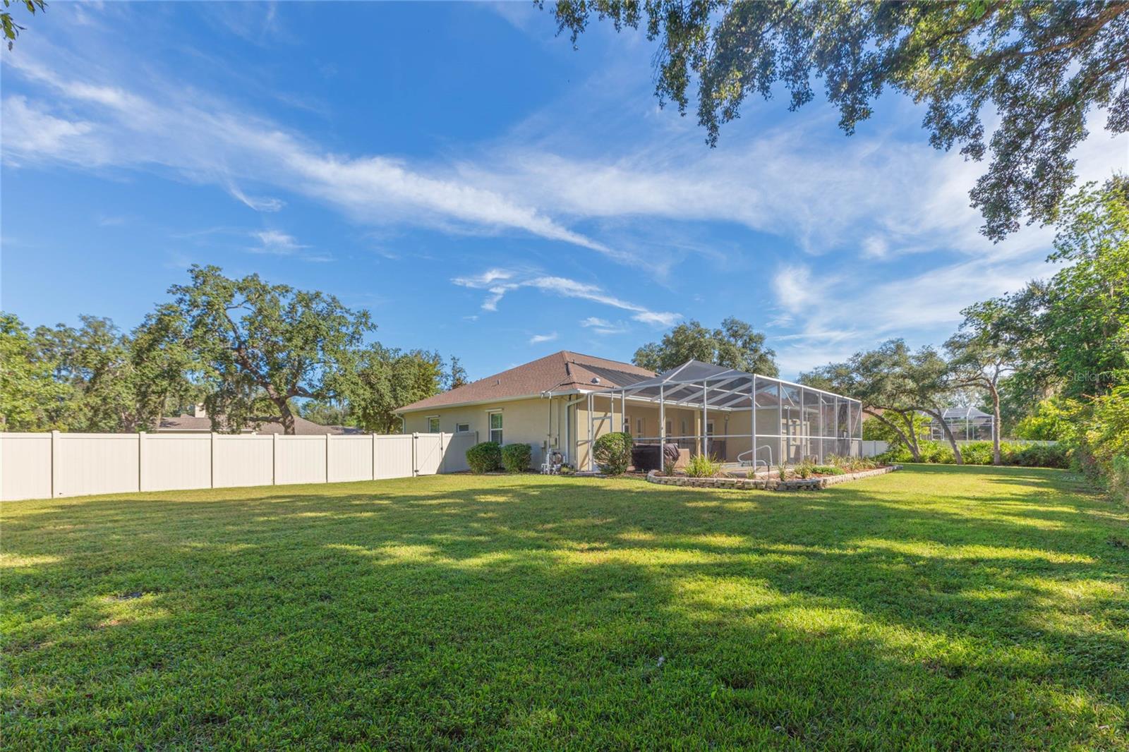 11730 LAKEVIEW DR