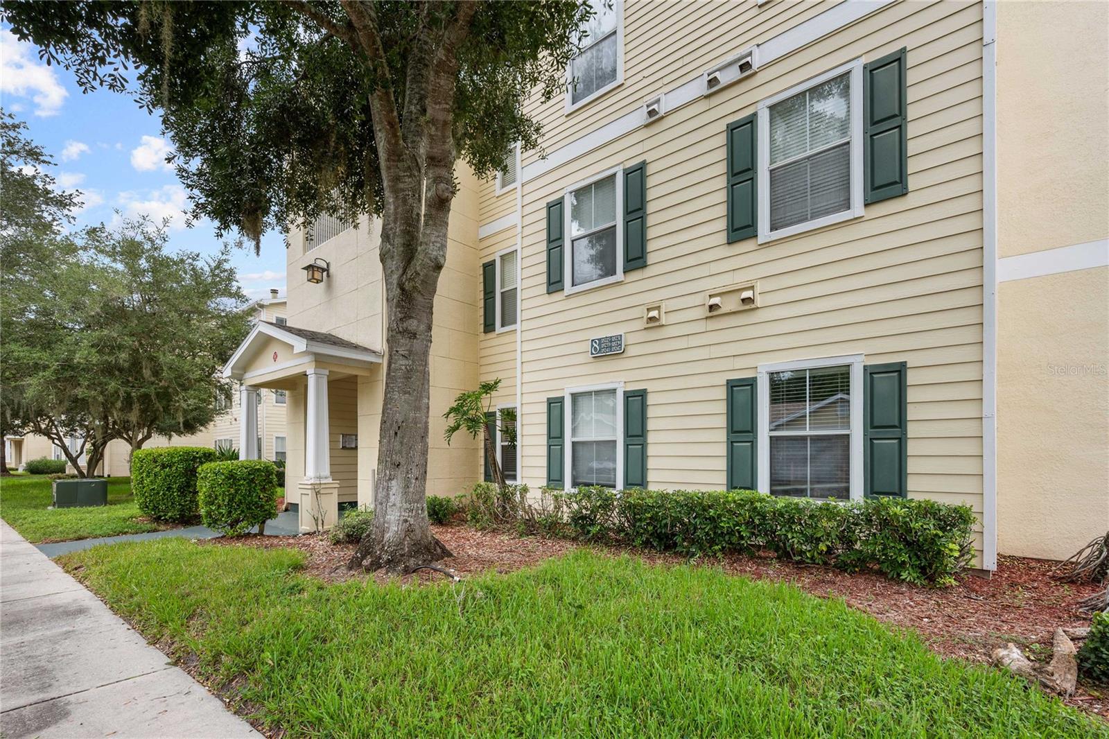 18235 BRIDLE CLUB DR #18235