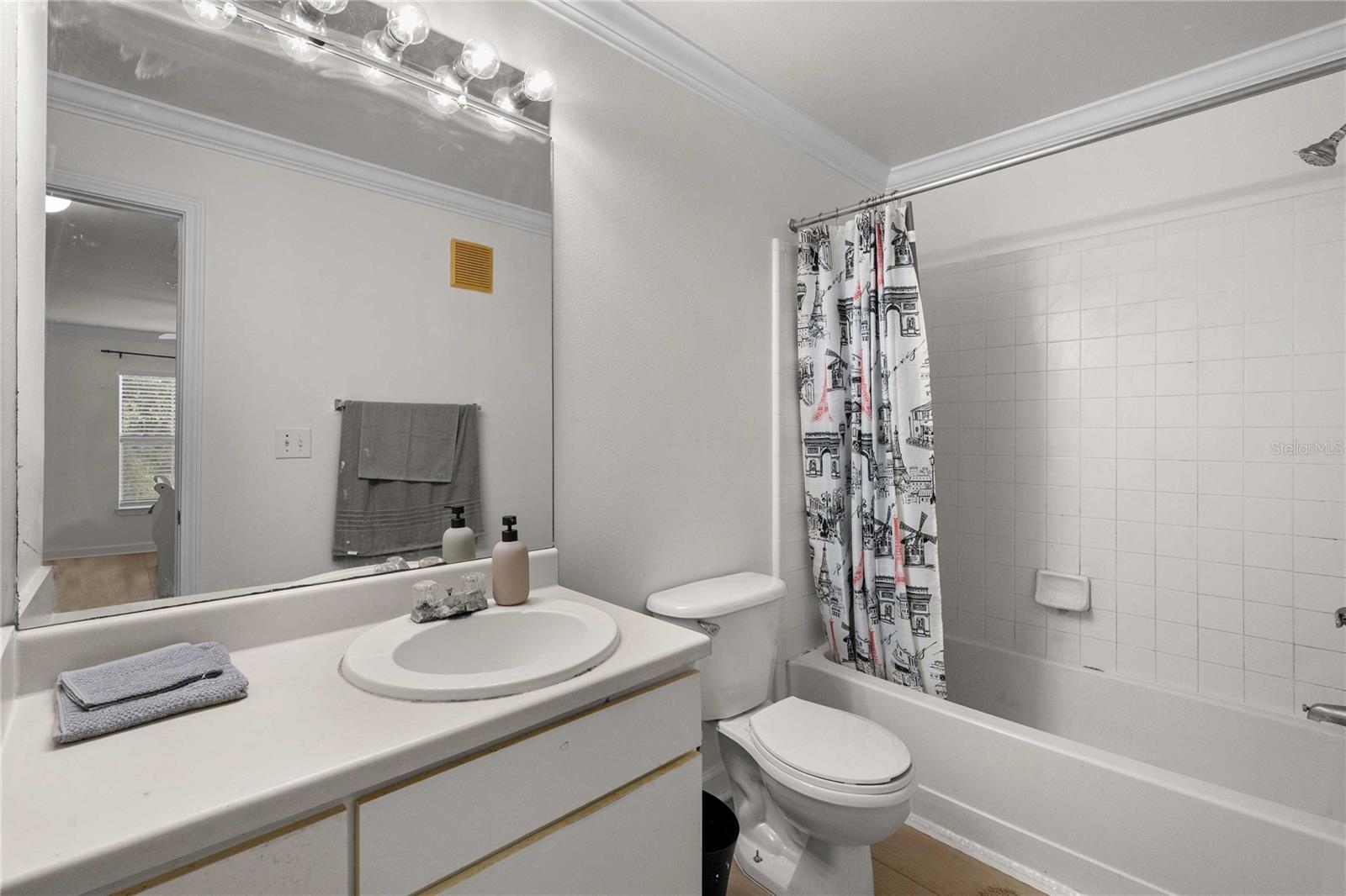 18235 BRIDLE CLUB DR #18235