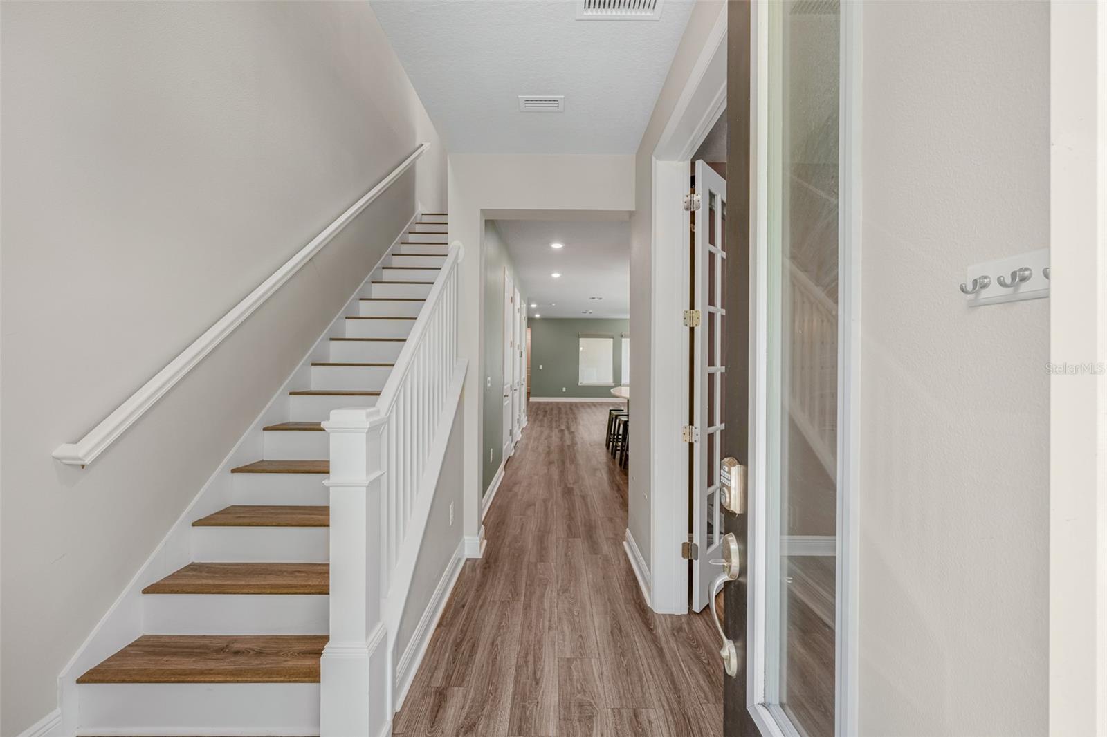 204 S ALBANY AVE #2