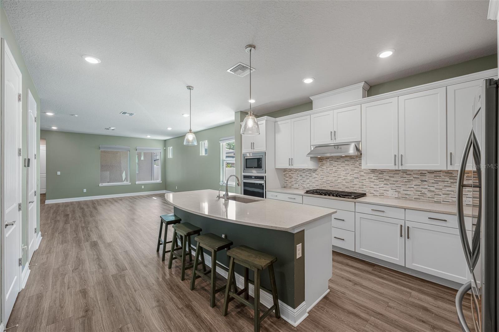 204 S ALBANY AVE #2