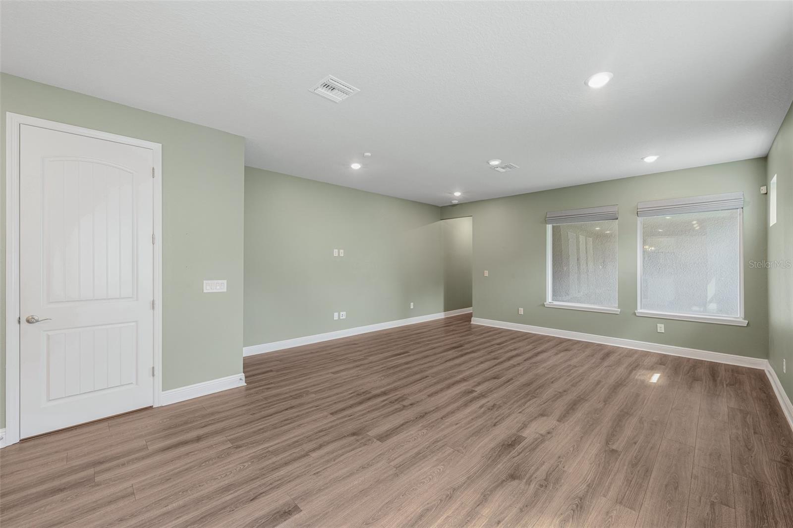 204 S ALBANY AVE #2
