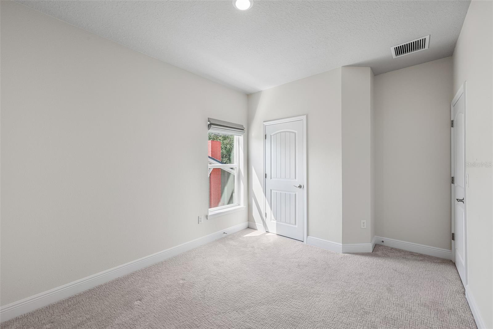 204 S ALBANY AVE #2