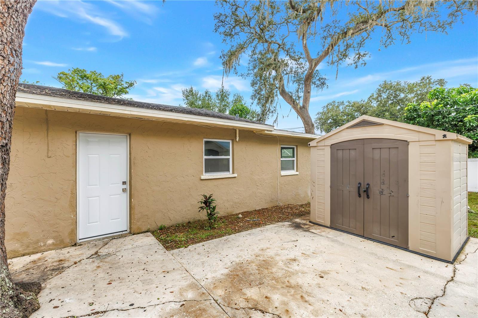 1306 E NEW ORLEANS AVE