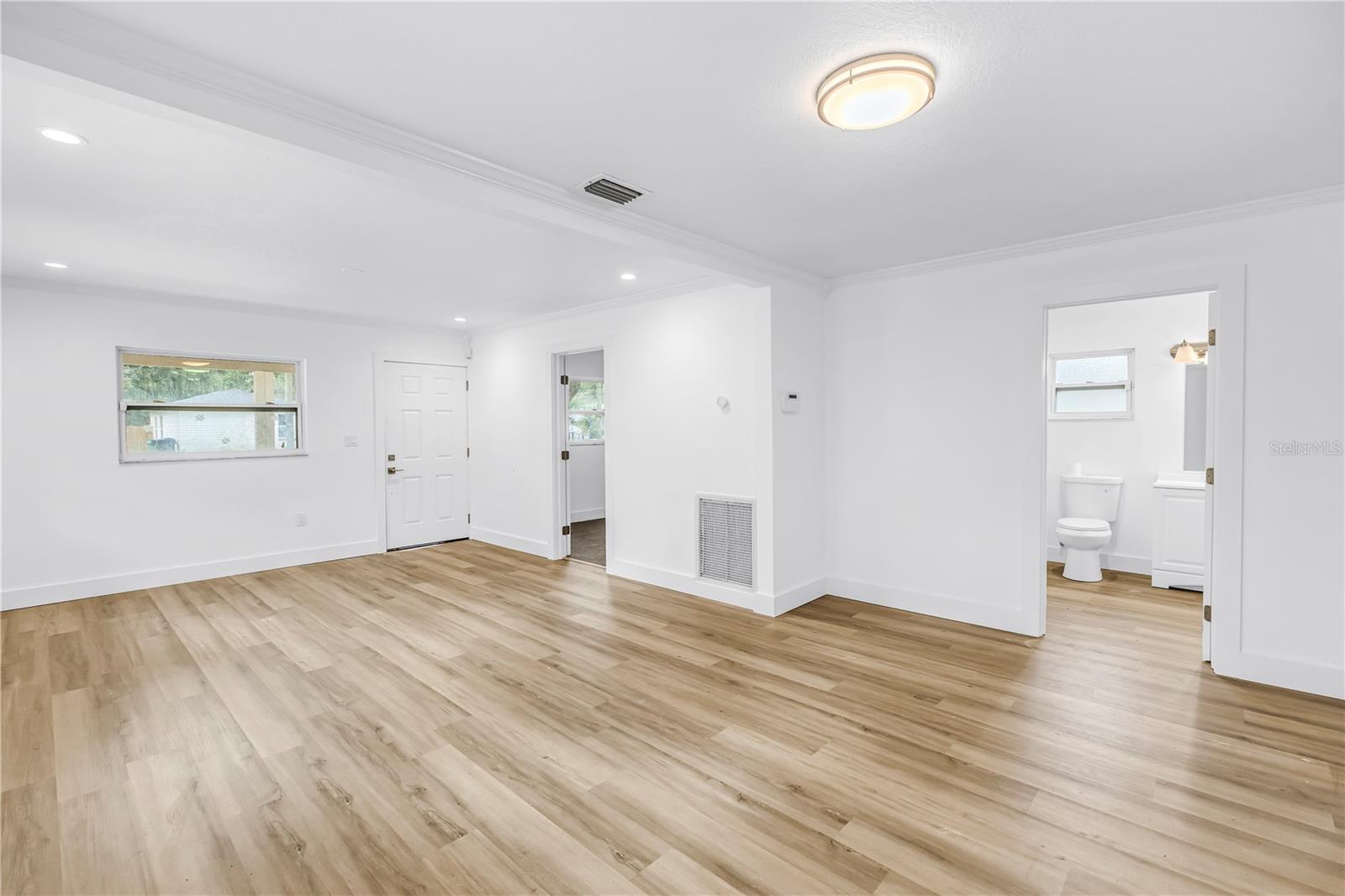 1306 E NEW ORLEANS AVE
