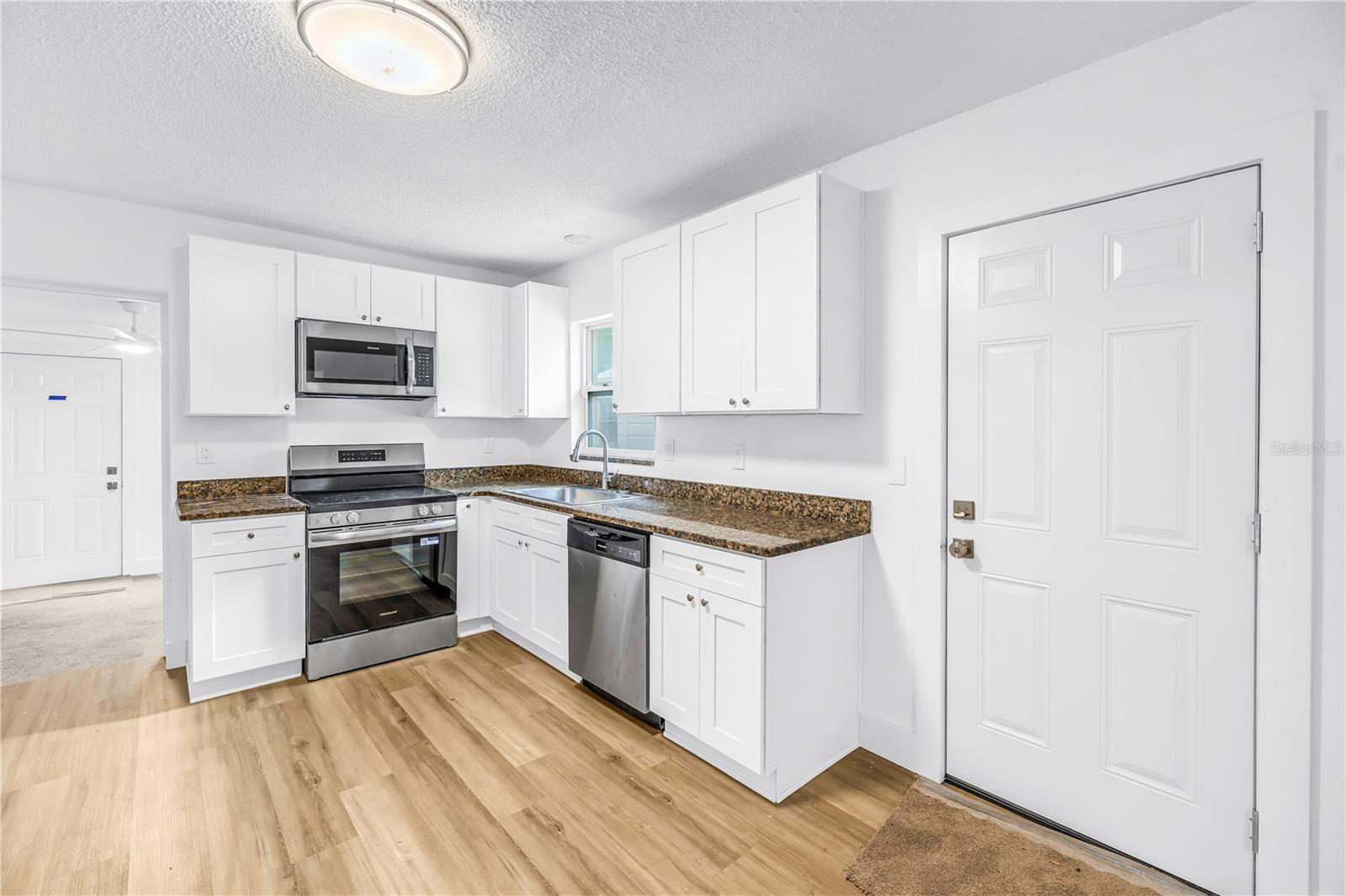 1306 E NEW ORLEANS AVE