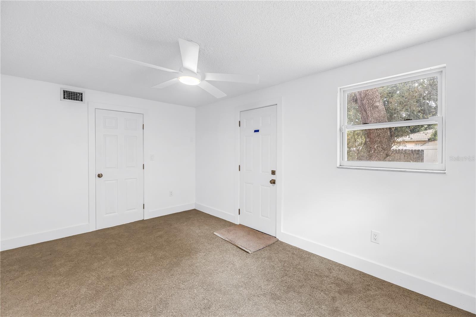 1306 E NEW ORLEANS AVE