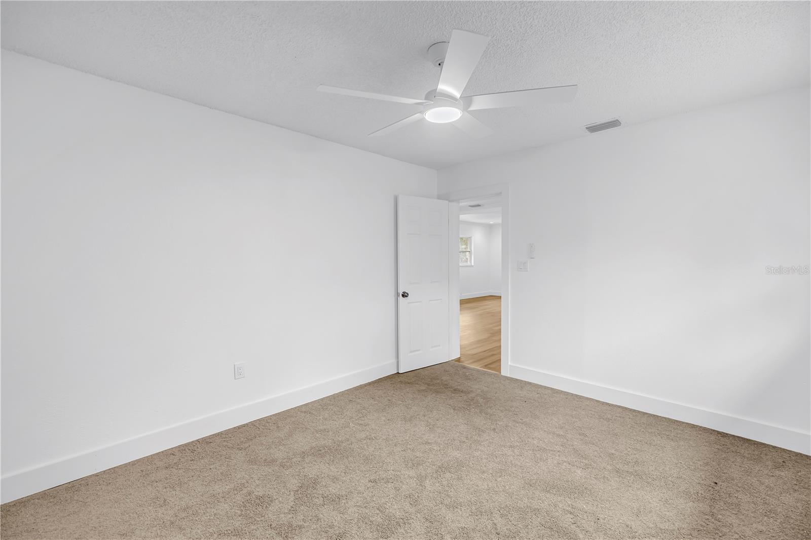 1306 E NEW ORLEANS AVE