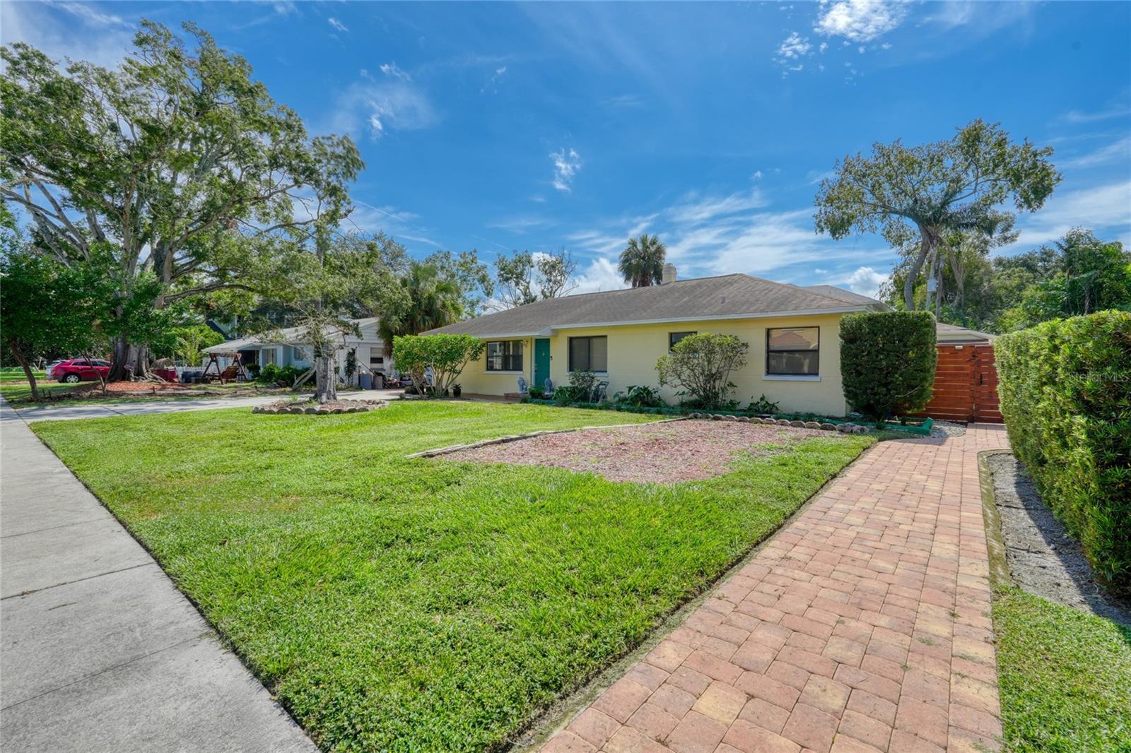 3408 W SAN LUIS ST