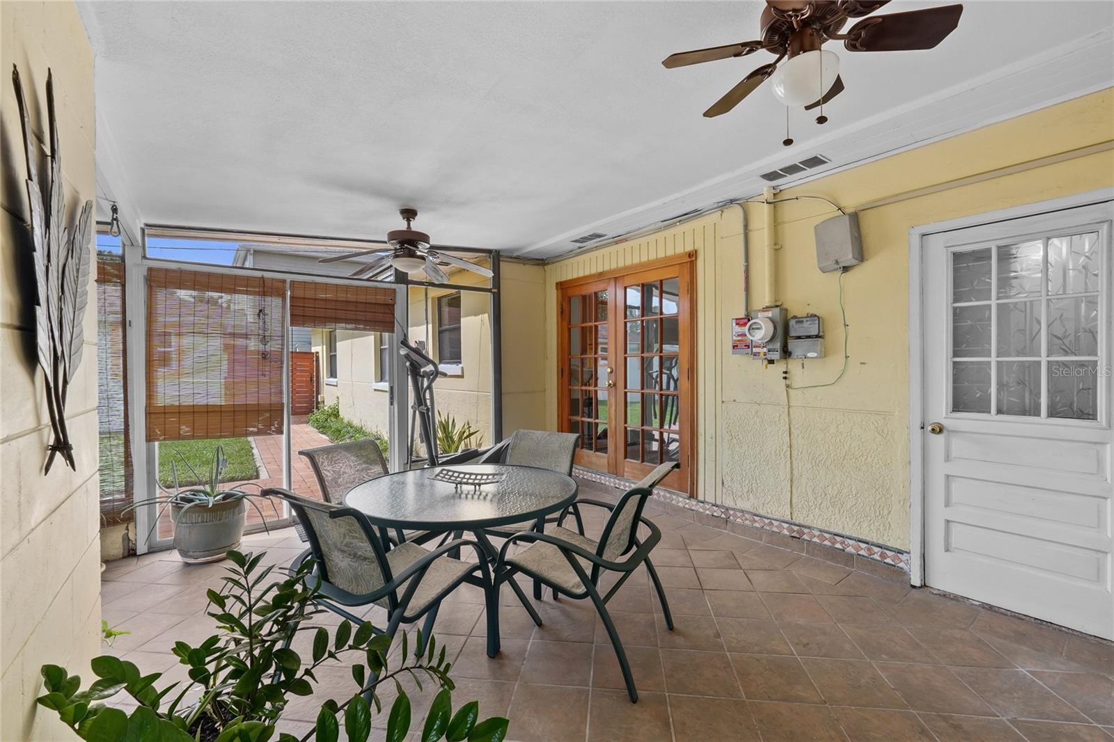 3408 W SAN LUIS ST