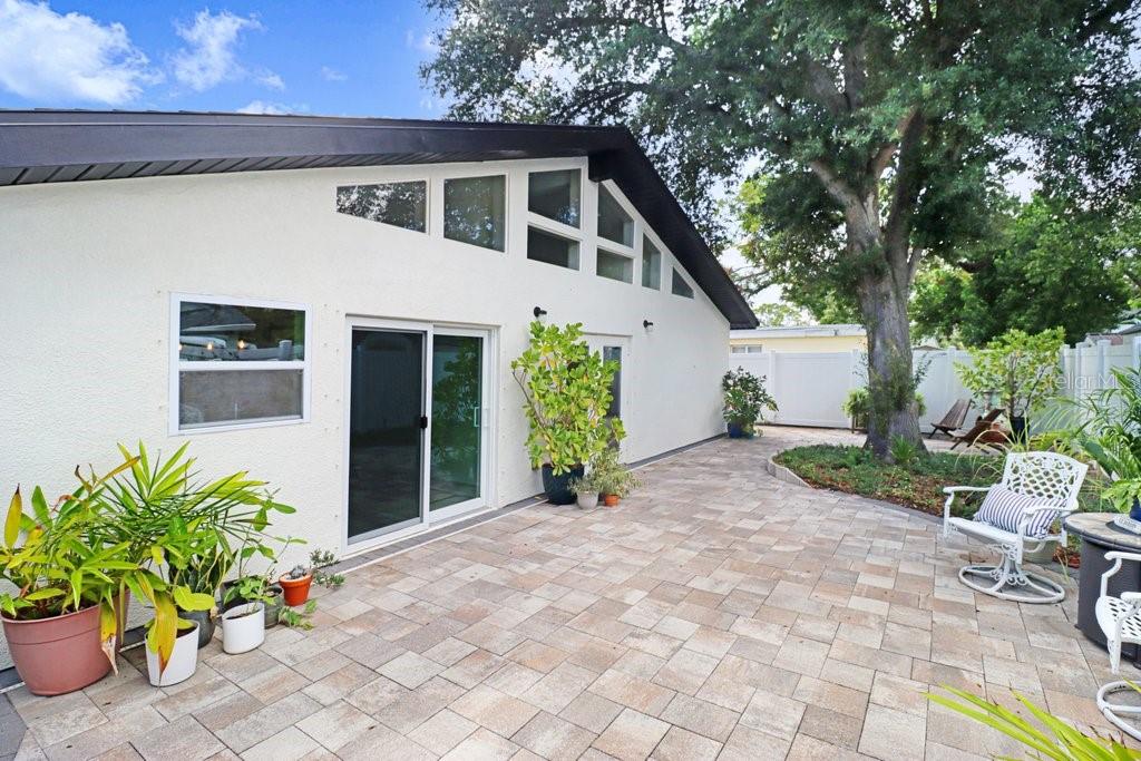 3509 W ROGERS AVE