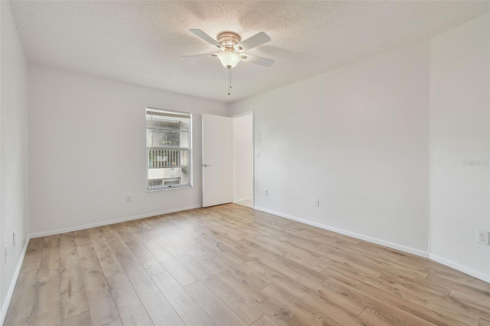 3964 DREAM OAK PL #201
