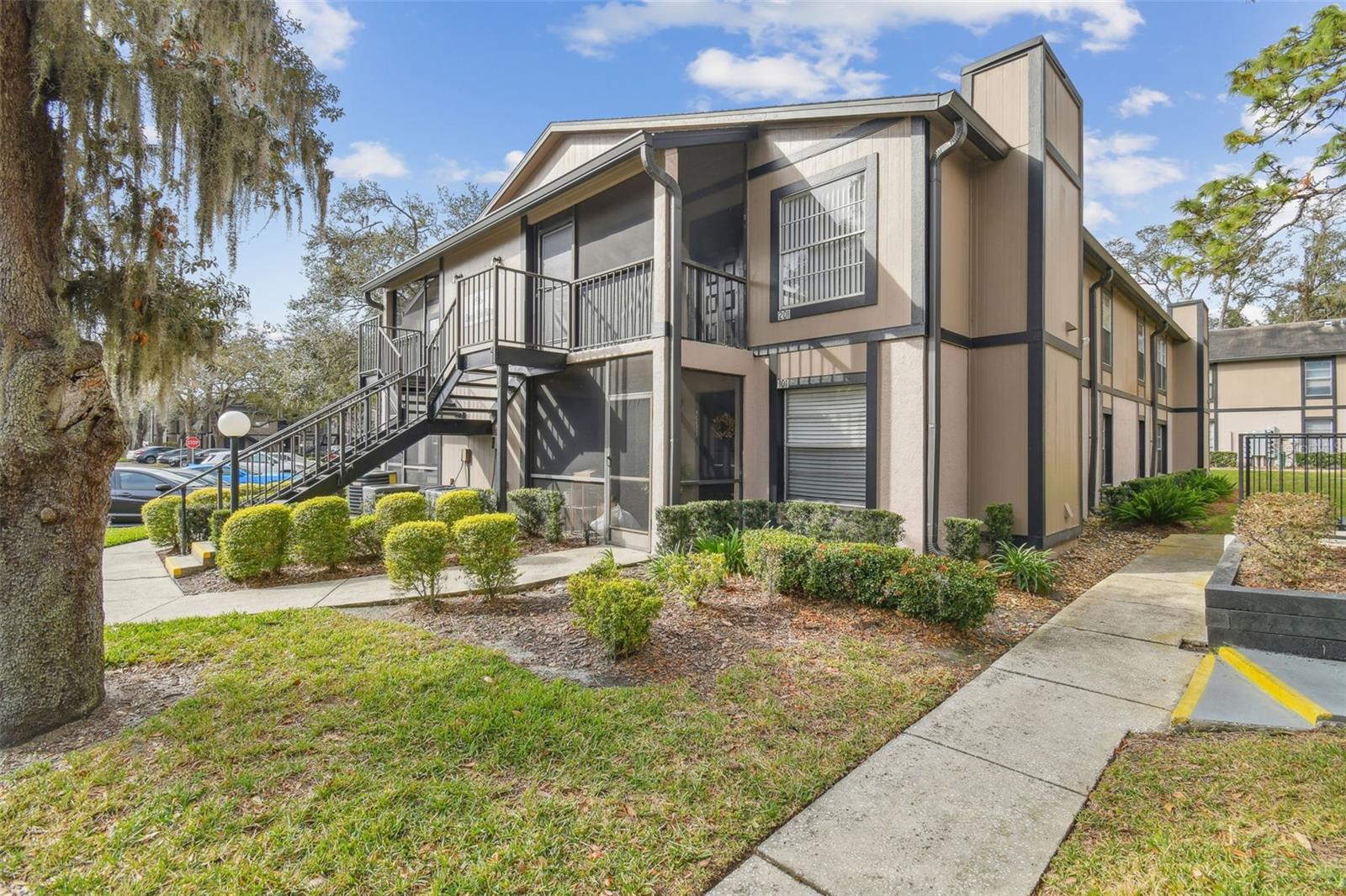 3964 DREAM OAK PL #201