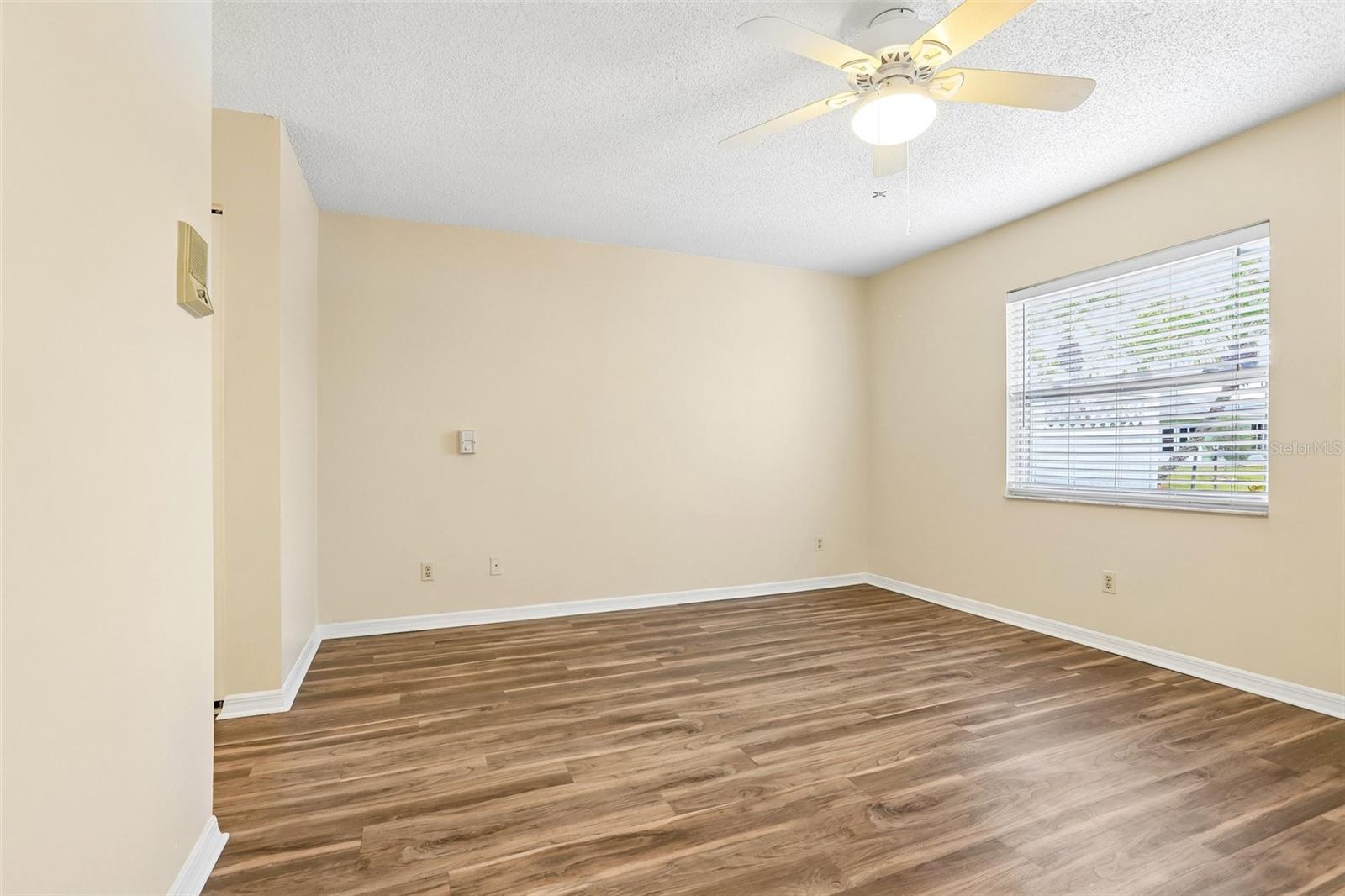 104 CACTUSFLOWER LN
