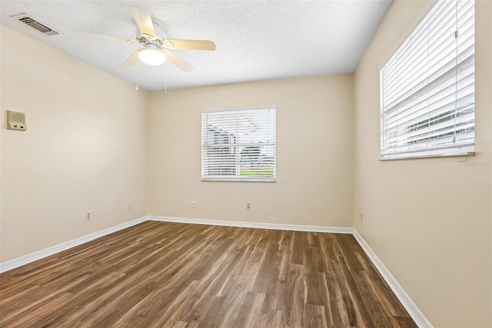 104 CACTUSFLOWER LN