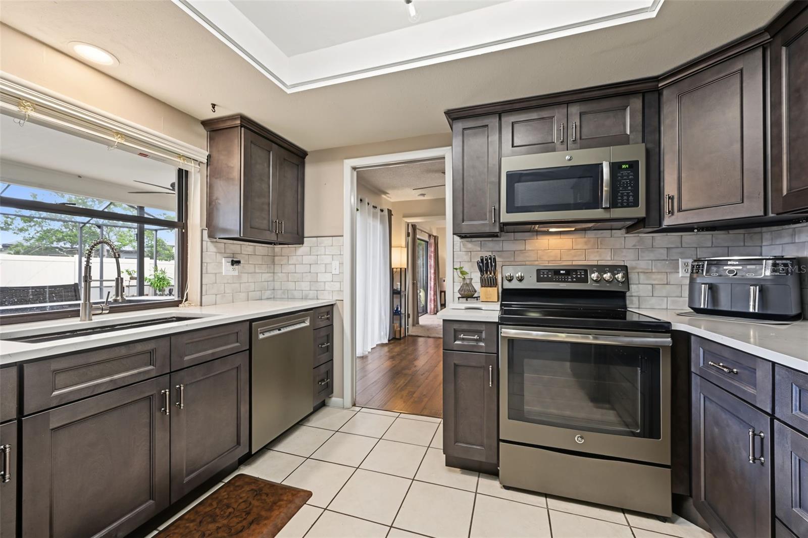 9915 WHITWORTH CT