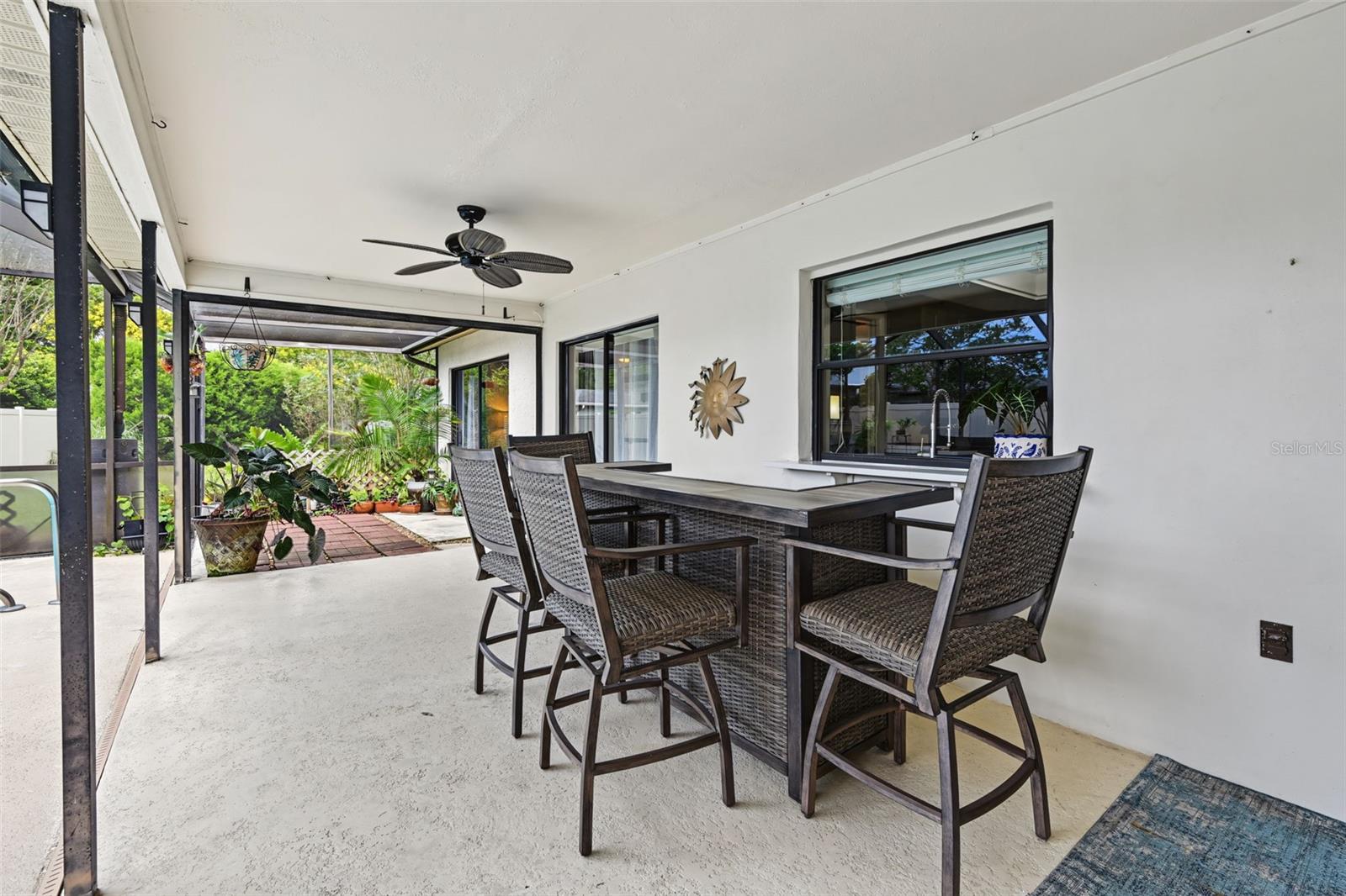 9915 WHITWORTH CT