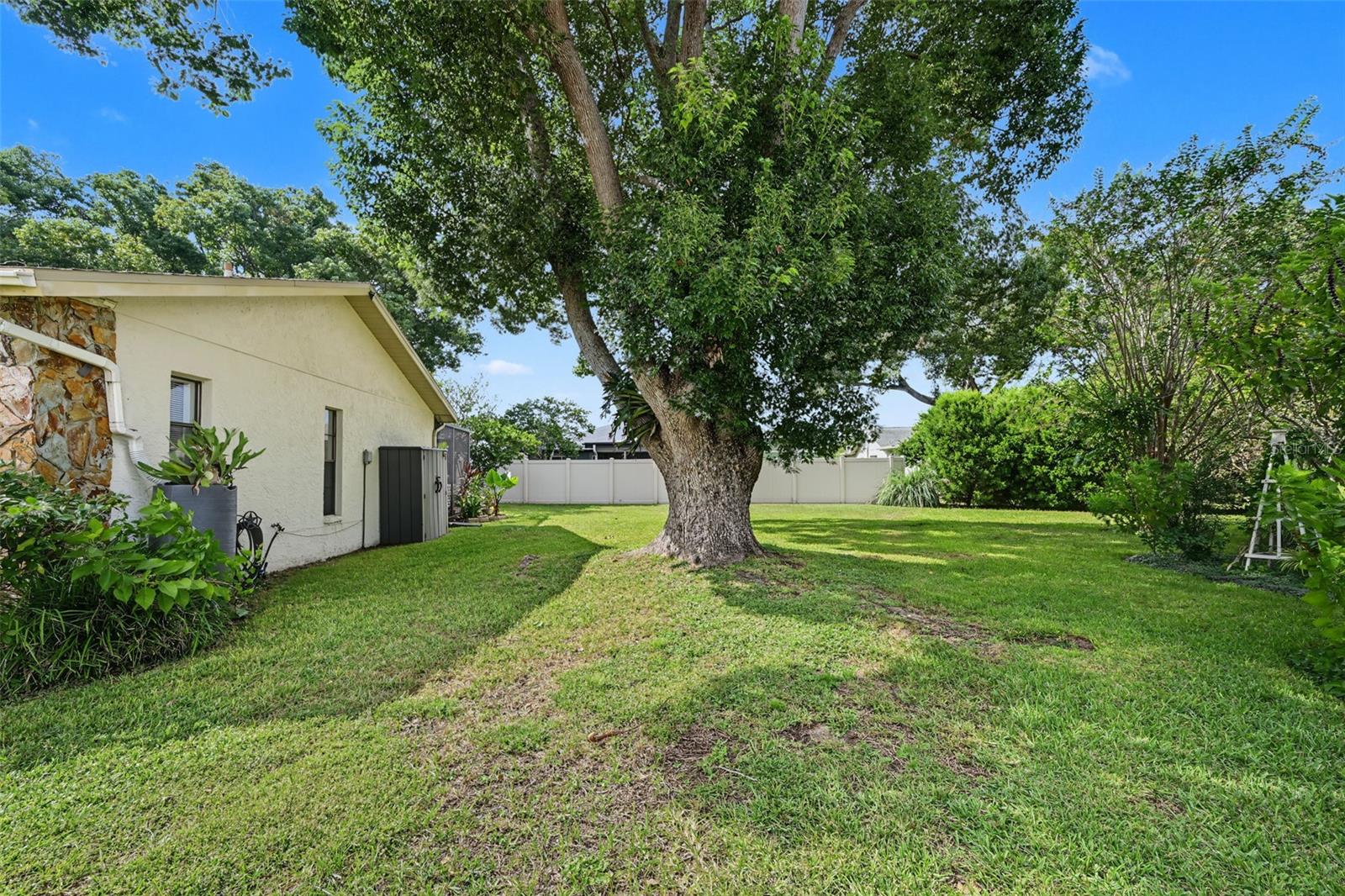 9915 WHITWORTH CT