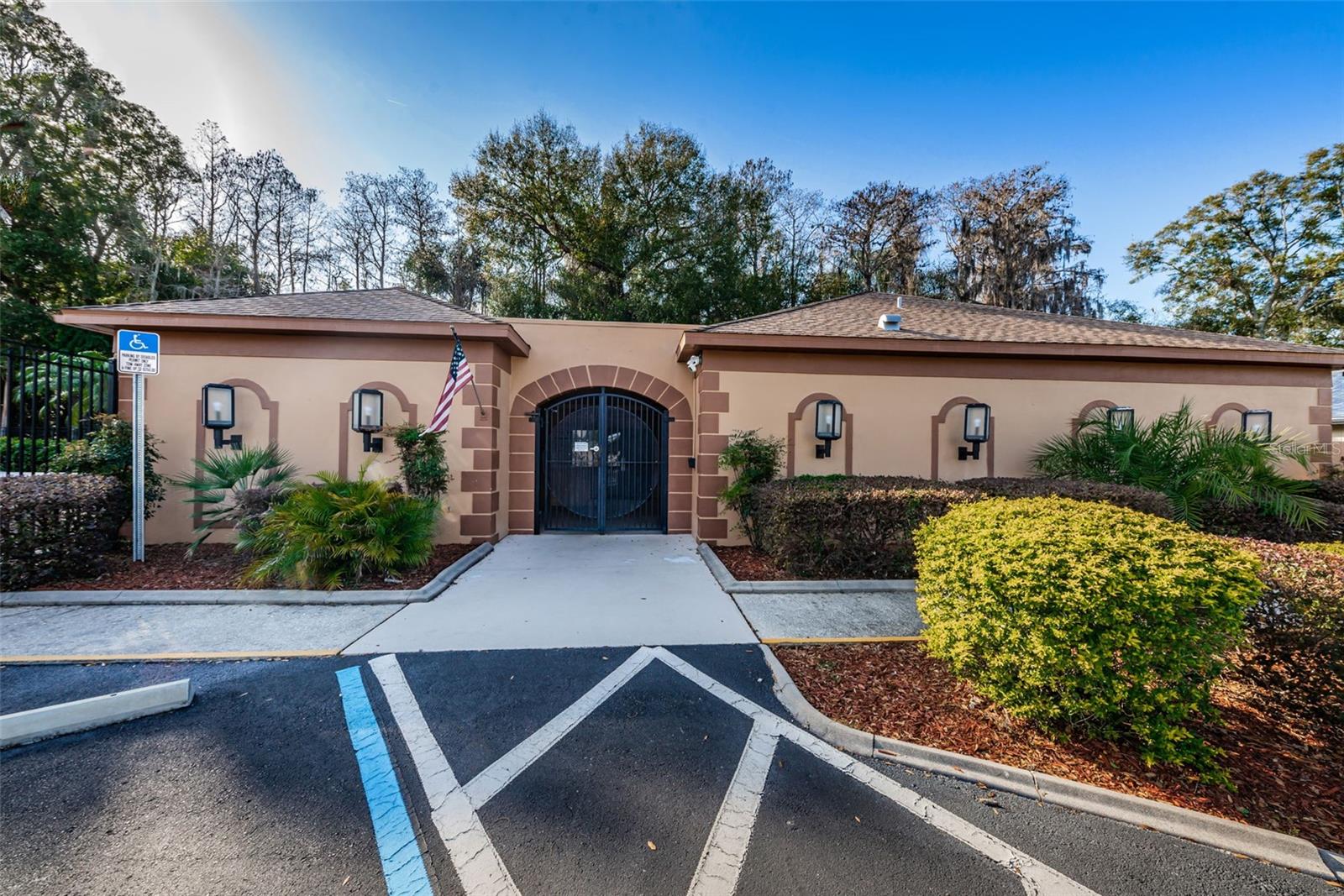 9915 WHITWORTH CT