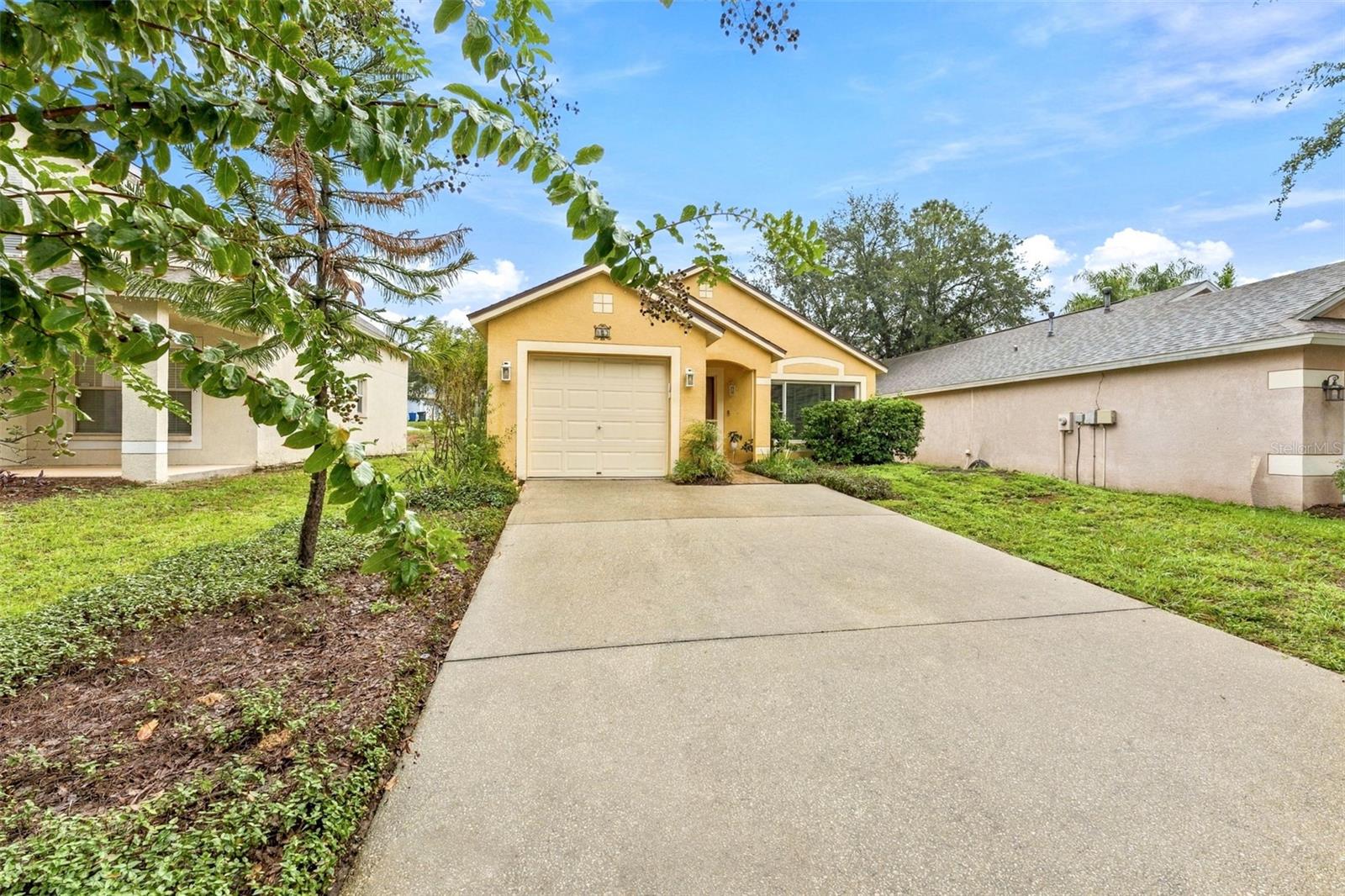 609 CAPE COD CIR