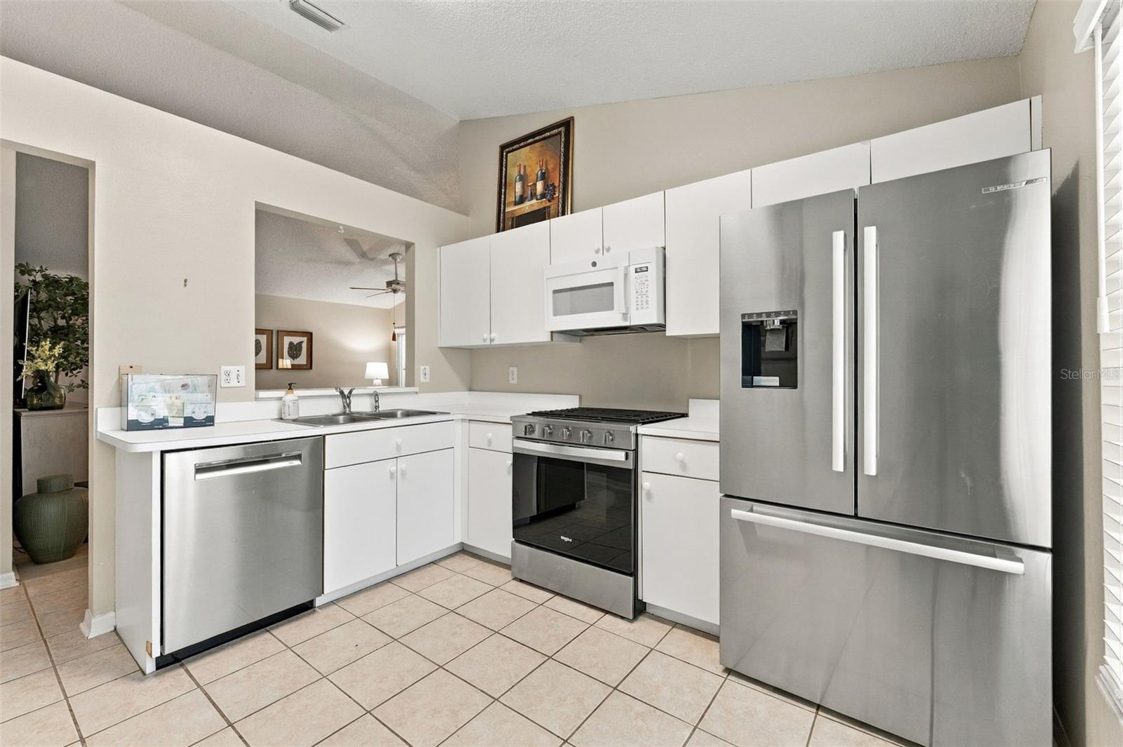 609 CAPE COD CIR
