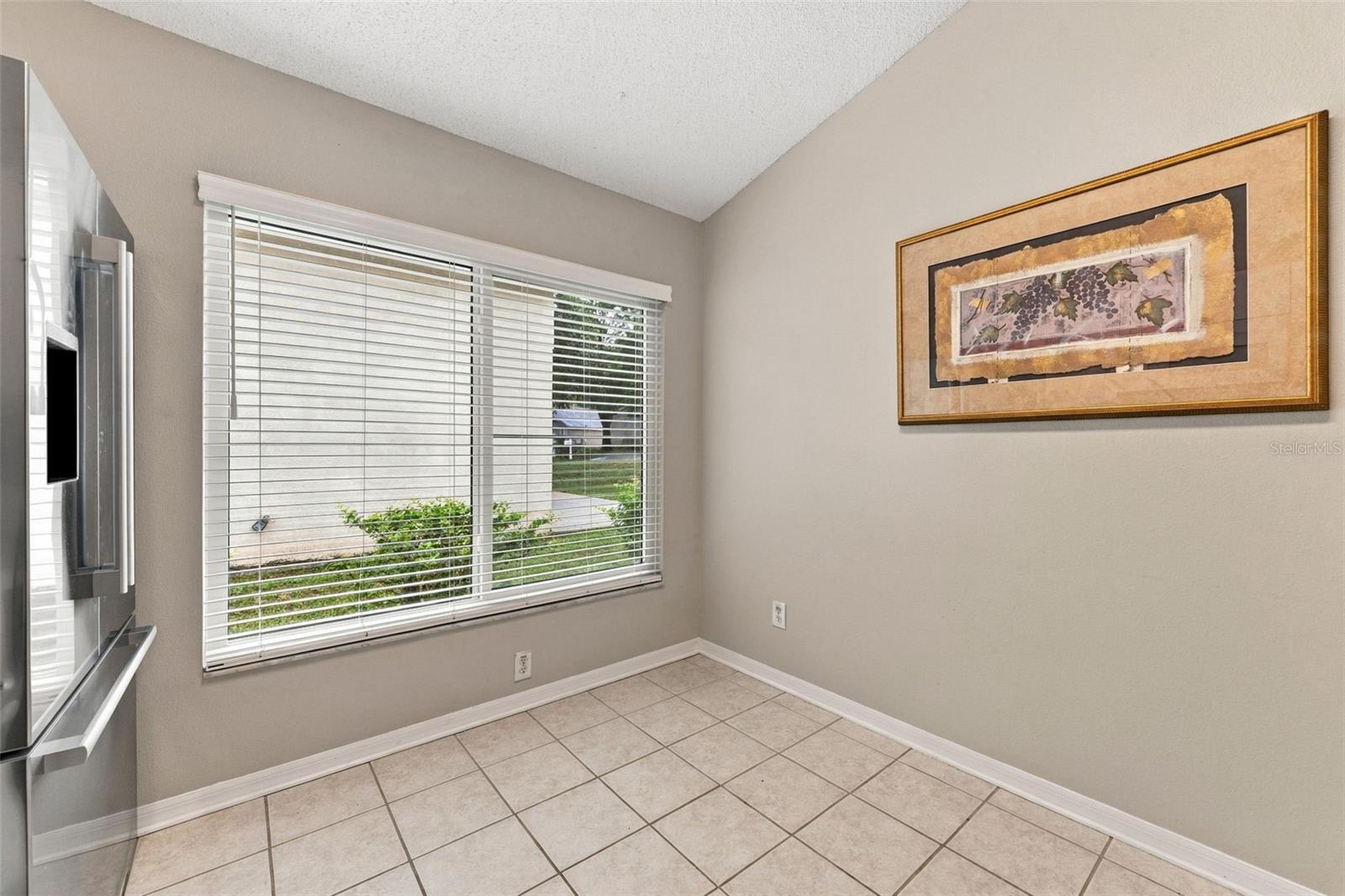609 CAPE COD CIR