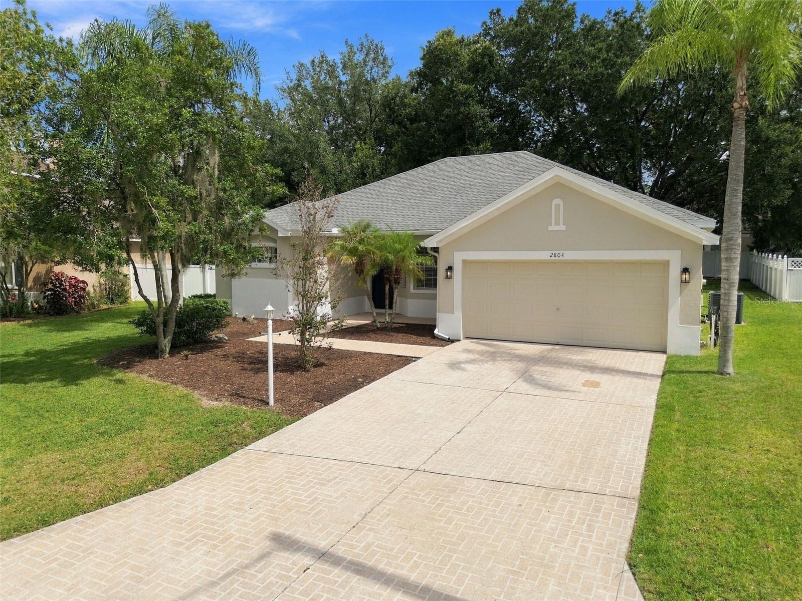 2804 BROOKE PINES CT