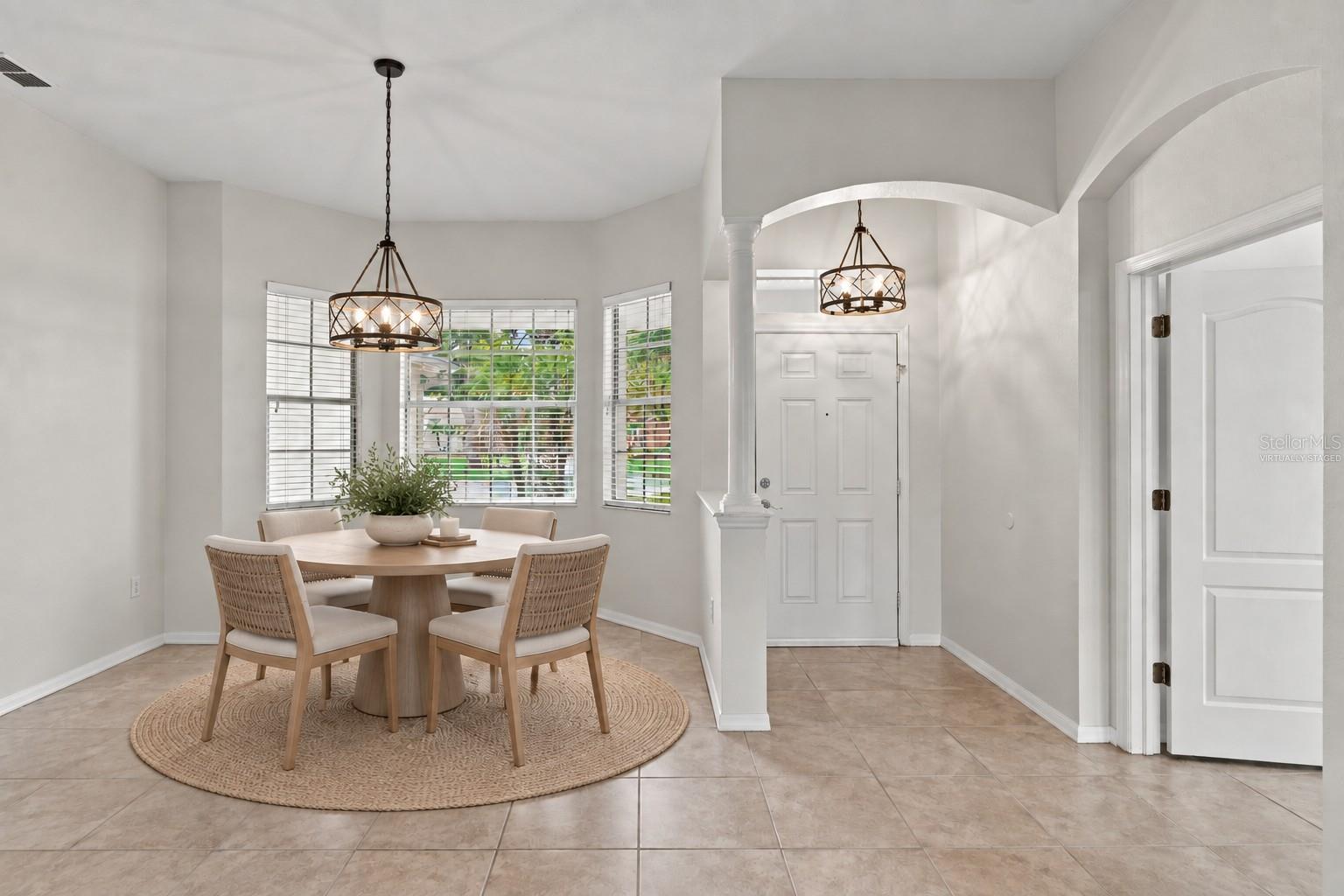2804 BROOKE PINES CT