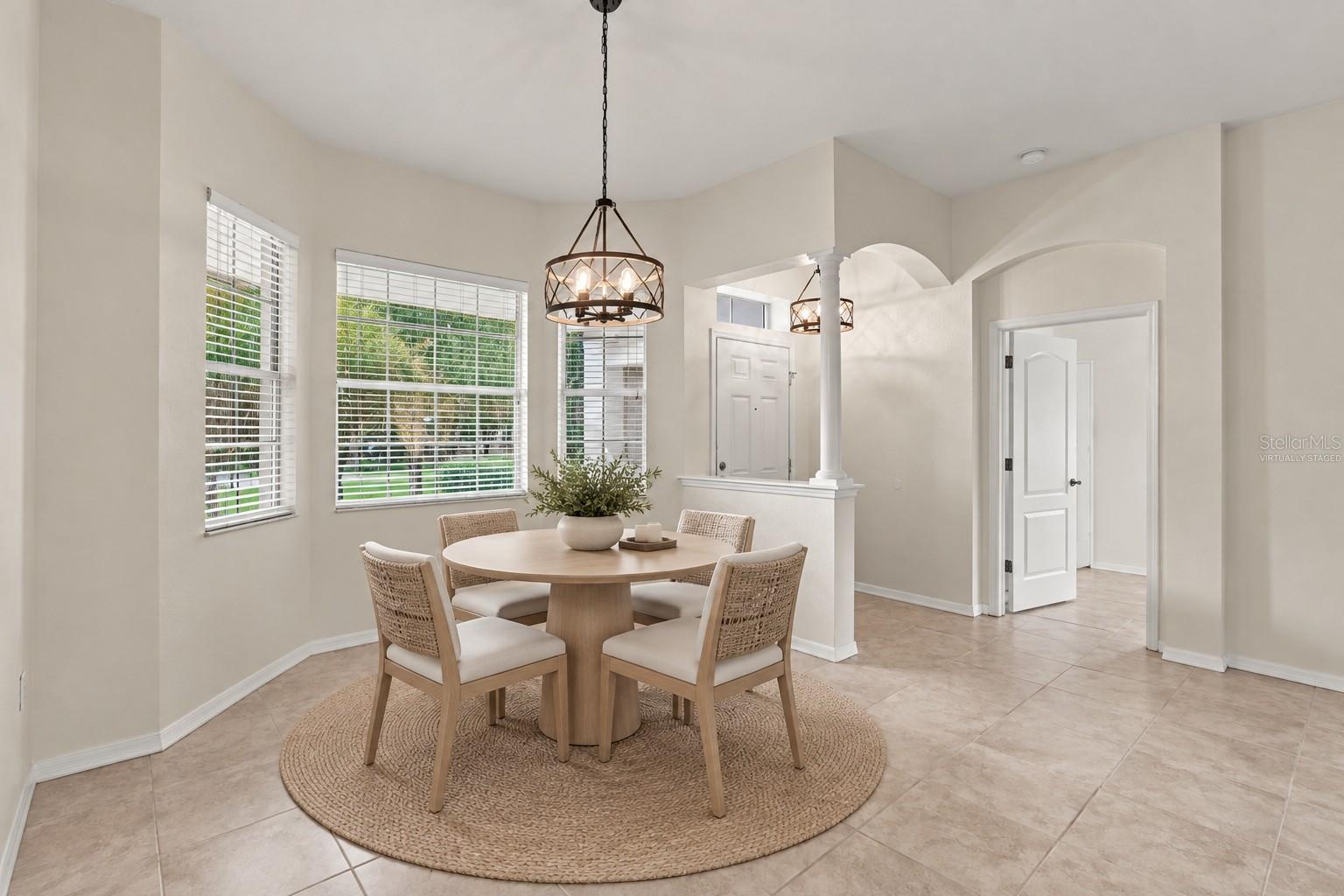 2804 BROOKE PINES CT