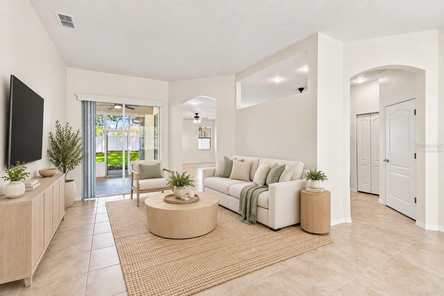 2804 BROOKE PINES CT