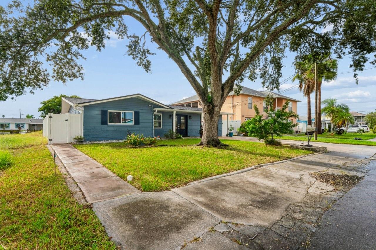 13701 LESLIE DR