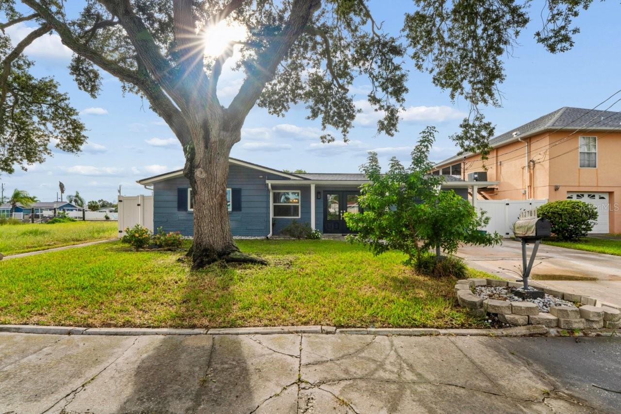 13701 LESLIE DR