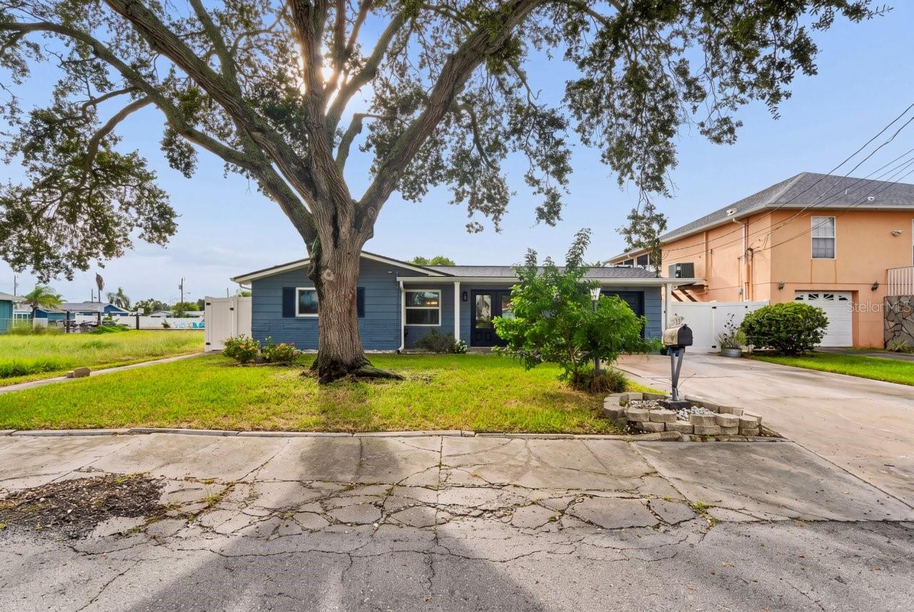 13701 LESLIE DR