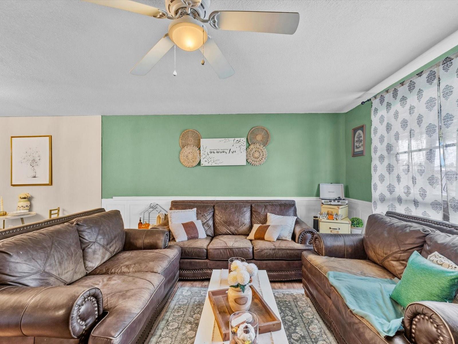 3220 LENWOOD DR