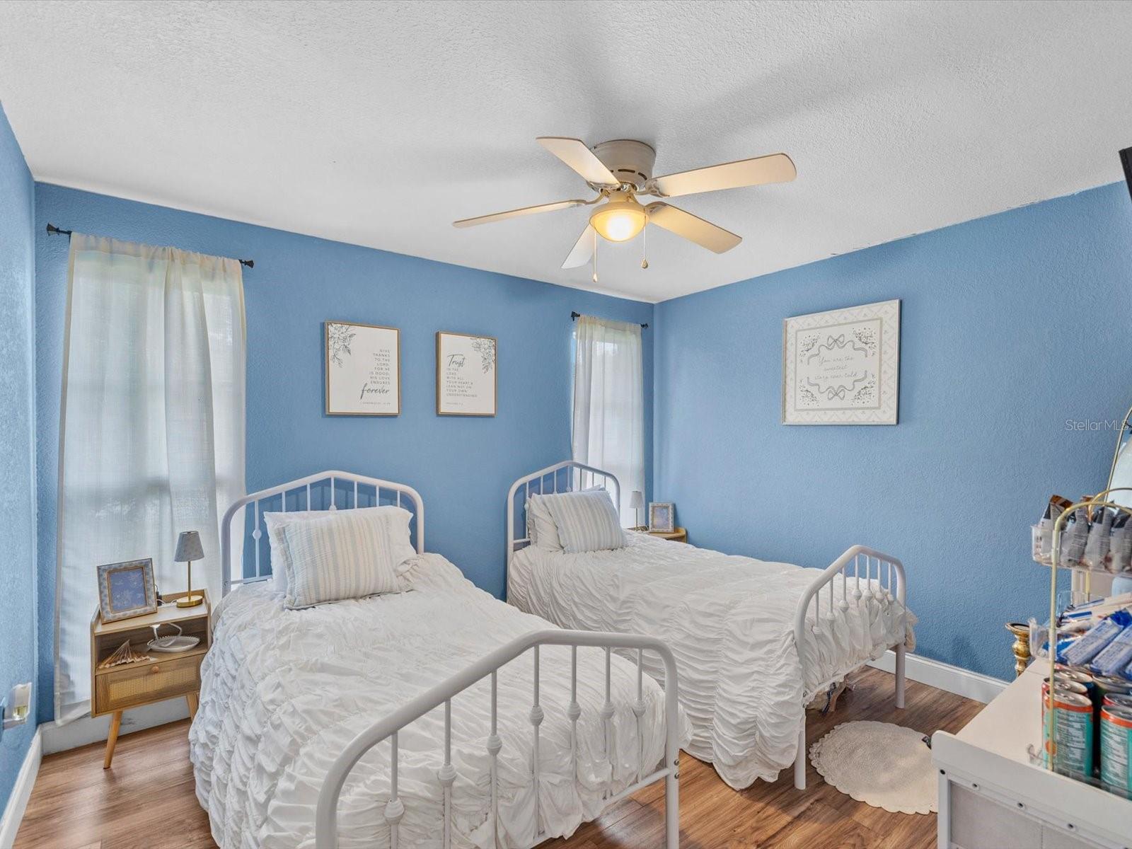 3220 LENWOOD DR